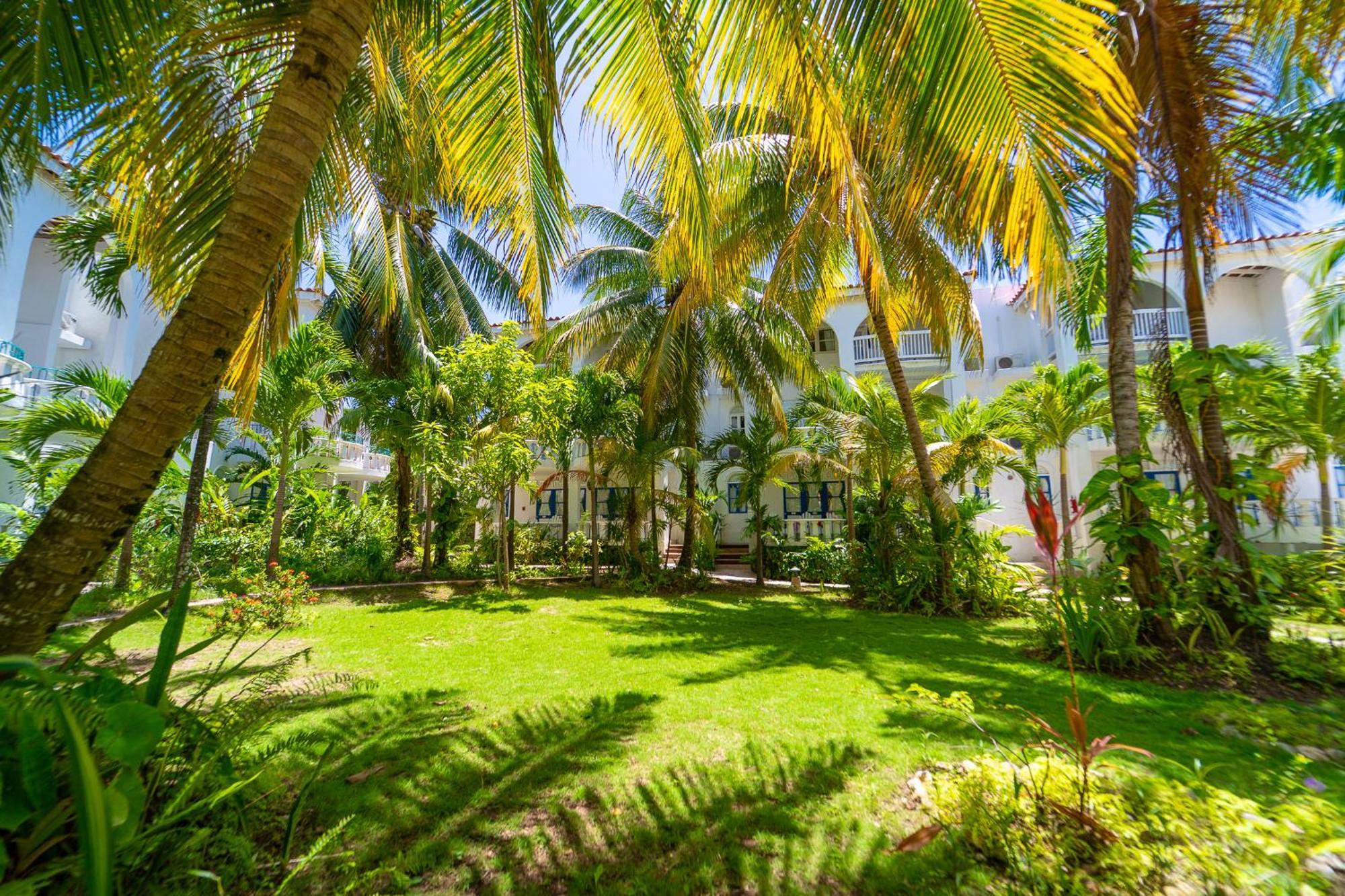 Franklyn D Resort & Spa All Inclusive 런어웨이베이 외부 사진