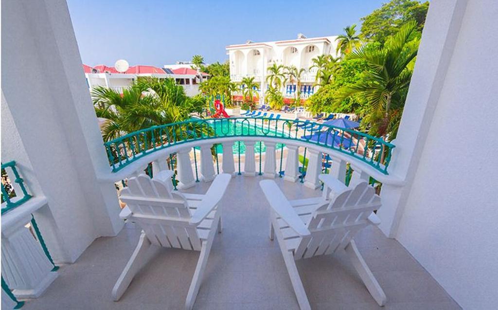 Franklyn D Resort & Spa All Inclusive 런어웨이베이 외부 사진