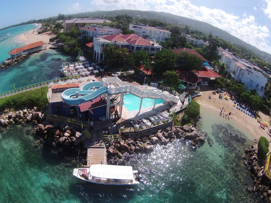Franklyn D Resort & Spa All Inclusive 런어웨이베이 외부 사진