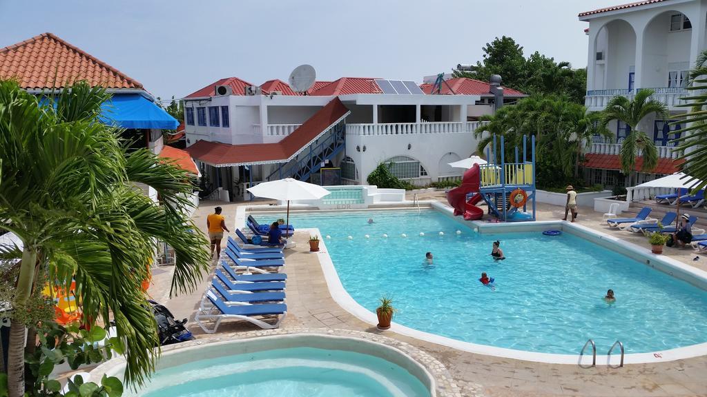 Franklyn D Resort & Spa All Inclusive 런어웨이베이 외부 사진