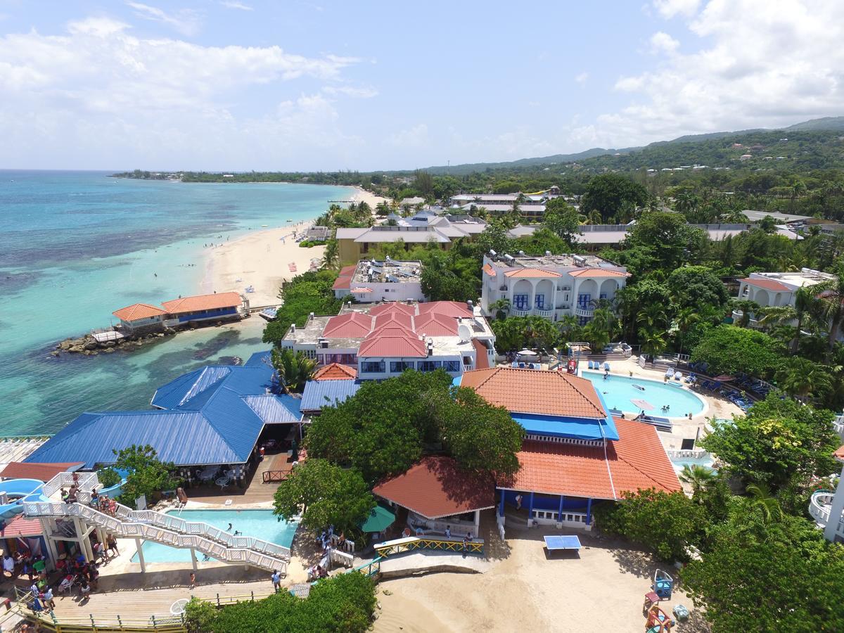 Franklyn D Resort & Spa All Inclusive 런어웨이베이 외부 사진